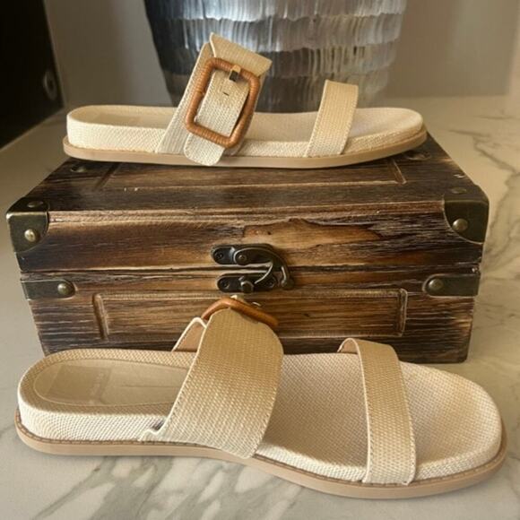Dolce Vita Genzel Sandals in Beige - Picture 7 of 9
